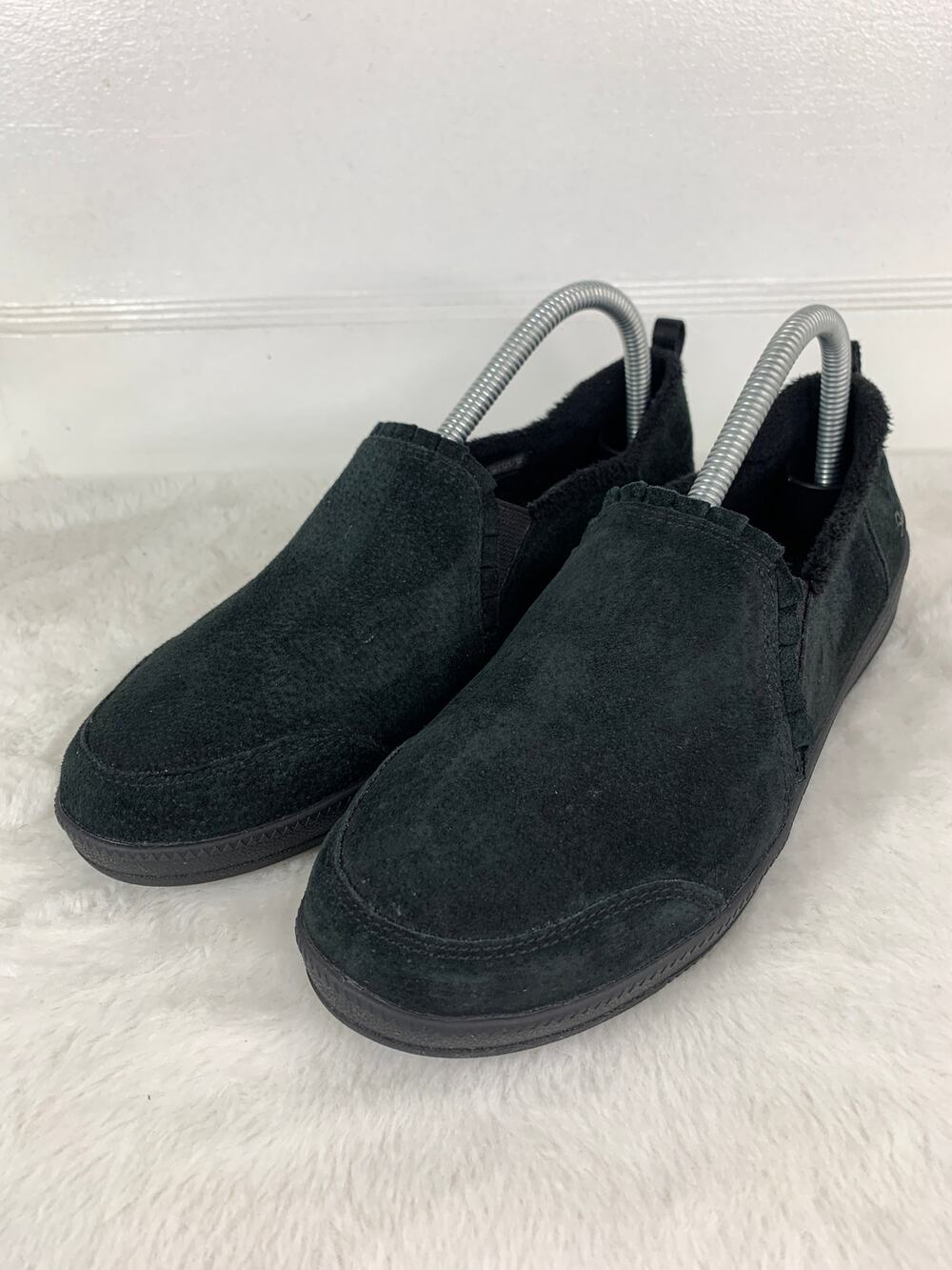 Skechers Women’s Madison Ave Slip-On Shoes Triple Black Suede Faux Fur Size 8.5